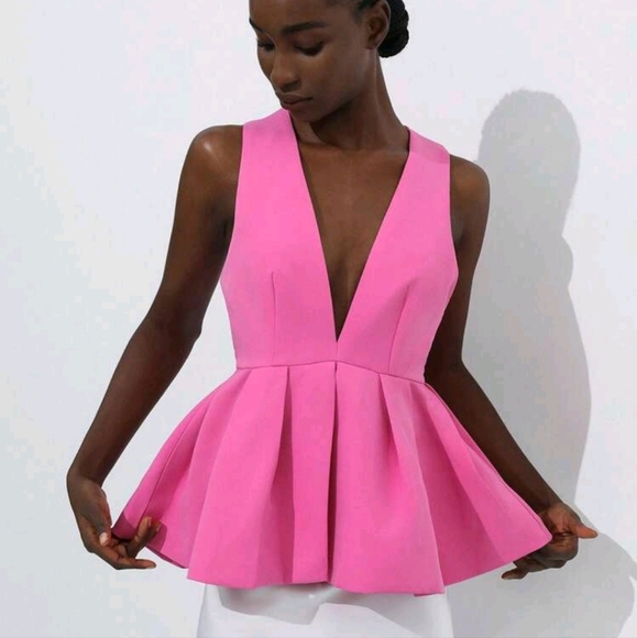 Elegant Casual Sleeveless Ruffle Hem Design Blouse For Women - Picture 3 of 4